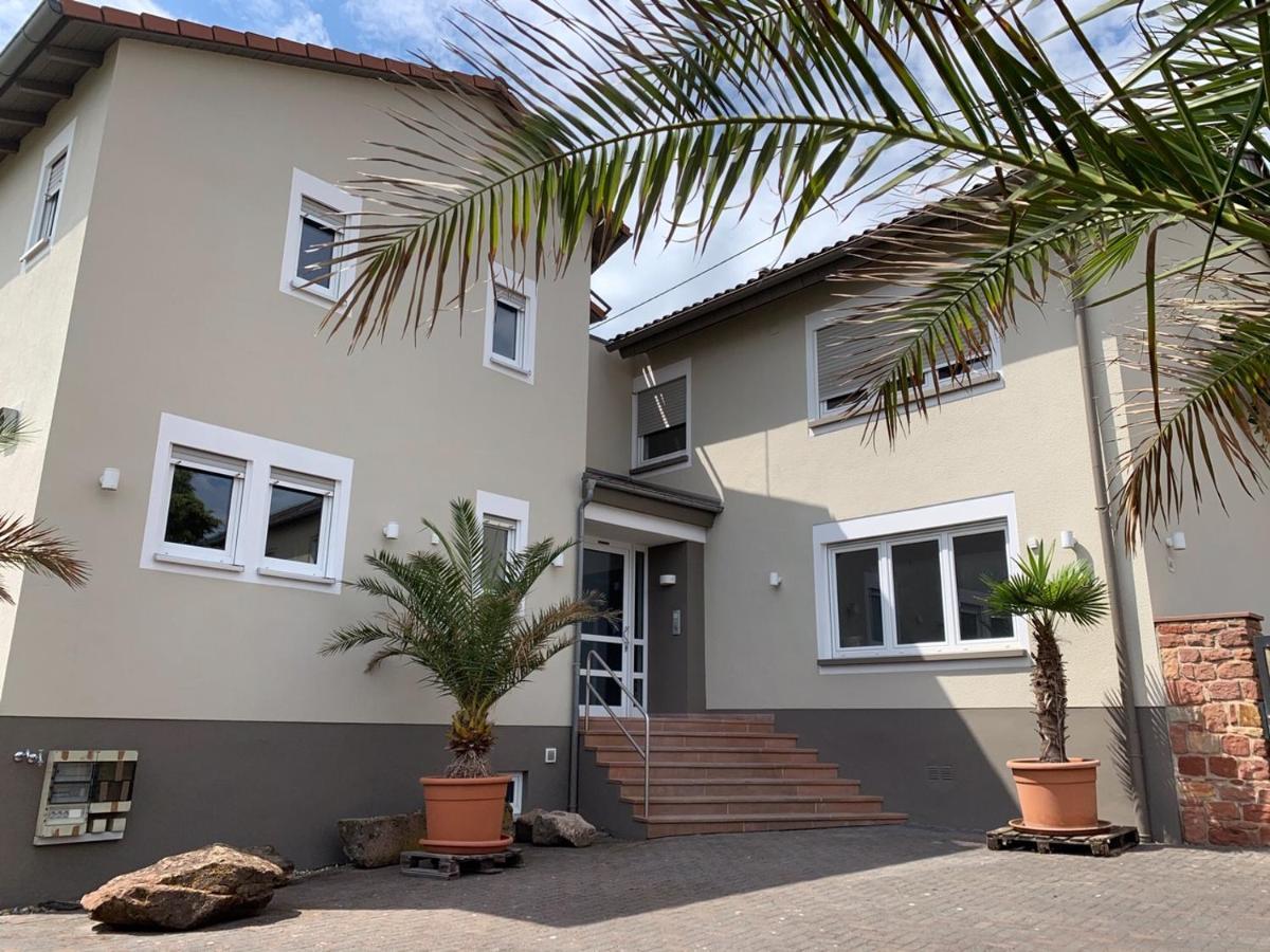 Hgh - Hotel Garni Helbig Neustadt an der Weinstrasse Luaran gambar