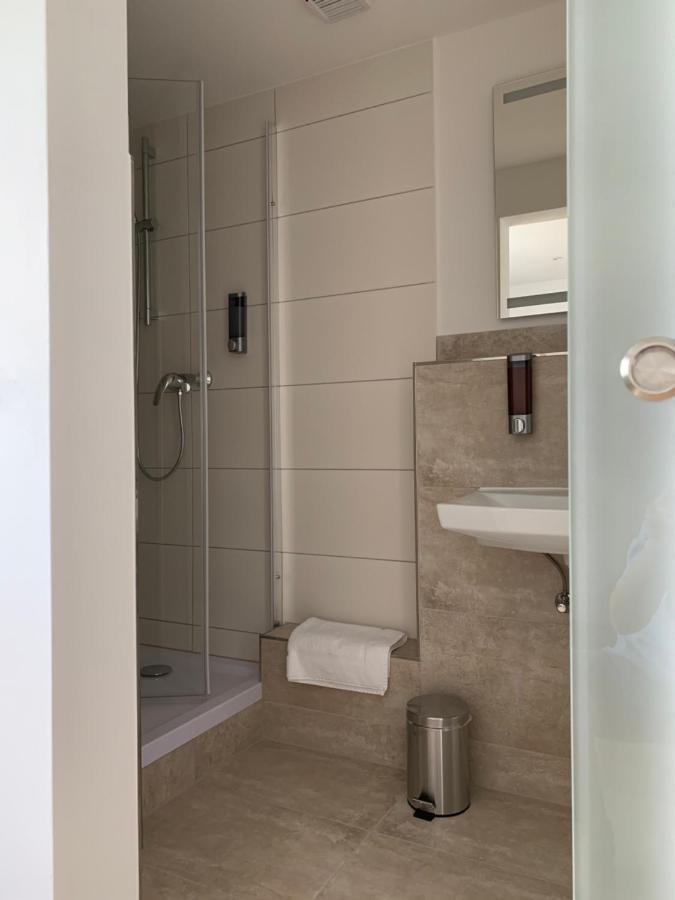 Hgh - Hotel Garni Helbig Neustadt an der Weinstrasse Luaran gambar