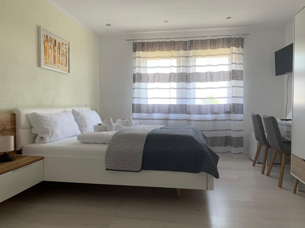 Hgh - Hotel Garni Helbig Neustadt an der Weinstrasse Luaran gambar