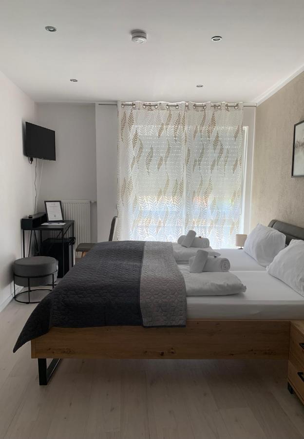 Hgh - Hotel Garni Helbig Neustadt an der Weinstrasse Luaran gambar